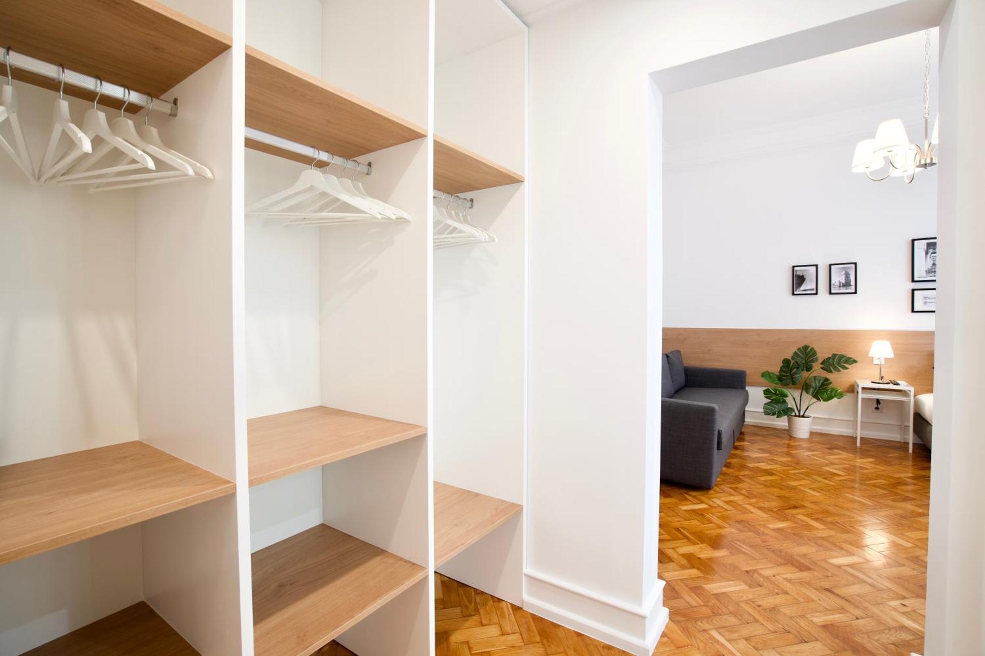 Out & Apartamento *
